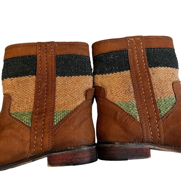 Seychelles Cowboy Leather and Woven Fabric Boots, Sz 10 - Picture 10 of 12